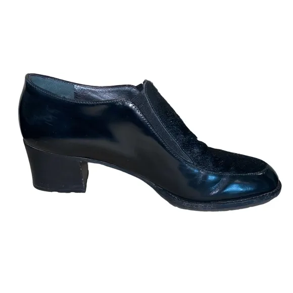 Cole Haan black leather loafers, size 9B
