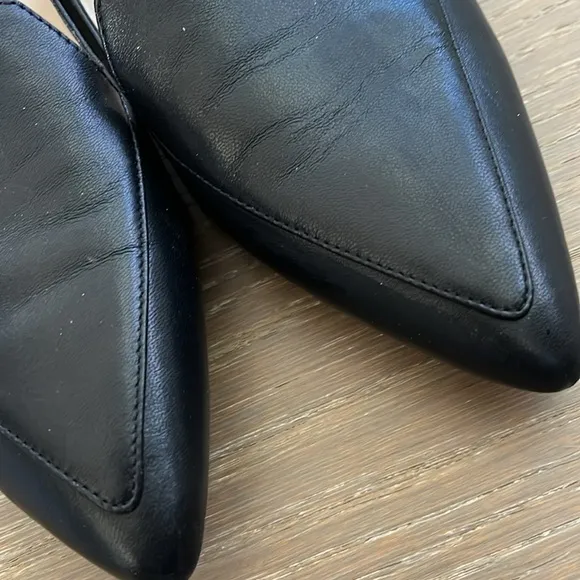 Cole Haan Black Leather Pointed Toe Loafers size 8.5