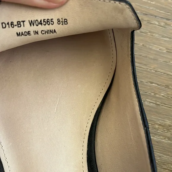 Cole Haan Black Leather Pointed Toe Loafers size 8.5