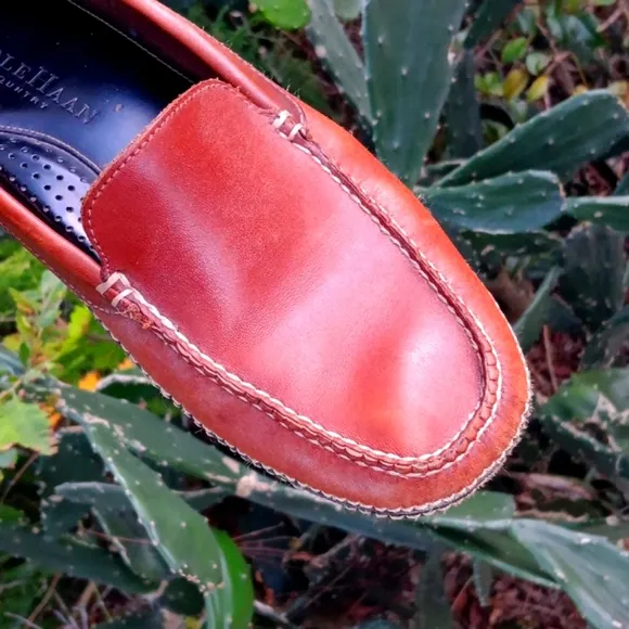 COLE HAAN COUNTRY LADIES LUXURY LEATHER LOAFERS