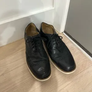 Cole Haan Grand OS Black leather loafers Men 10.5Condition 8/10 with paints
