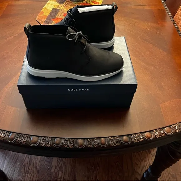 Cole Haan lightweight leather waterproof boots NWT