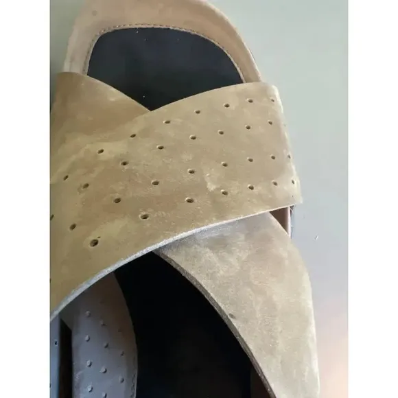 Cole Haan/Nike Air mens leather slides 11 sandel vacation resort beach