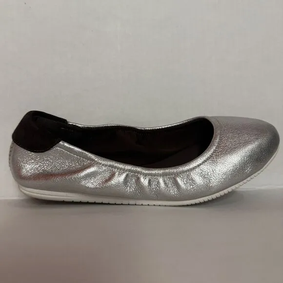 Cole Hahn StudioGrand Silver Leather Ballet Flats Slip-on Shoes Women’s Size 5.5