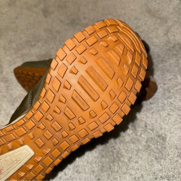 Columbia Fairbanks Omni-Heat Waterproof Boots 11.5 Nori/Canyon Gold 2806-384