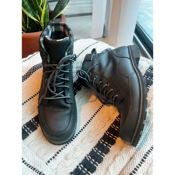 COLUMBIA Leather Chinook Waterproof Chukka Boot Sz 11.5 Black