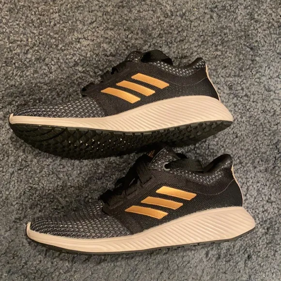 COPY - COPY - Adidas bounce kids sneakers size 4.5 EUC