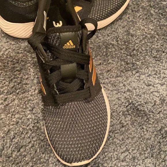 COPY - COPY - Adidas bounce kids sneakers size 4.5 EUC