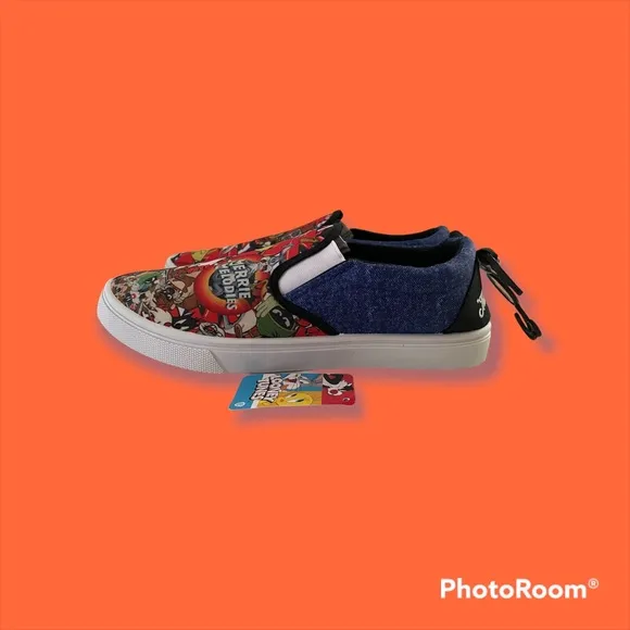 COPY - Warner Bros Looney Tunes Groundup slip on sneakers
