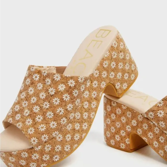 Cork Daisy Slides Size 10 Matisse