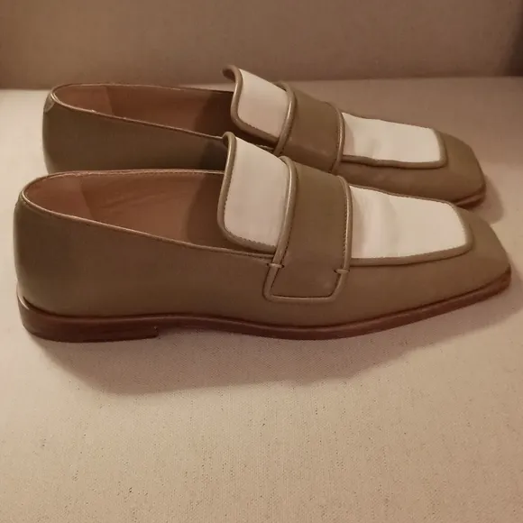 COS Cream Green slipon  Leather Loafers size 39