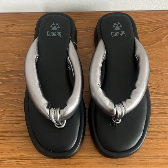 COUGAR Jasmine Metallic Leather Thong Flip Flop Sandal Slides
