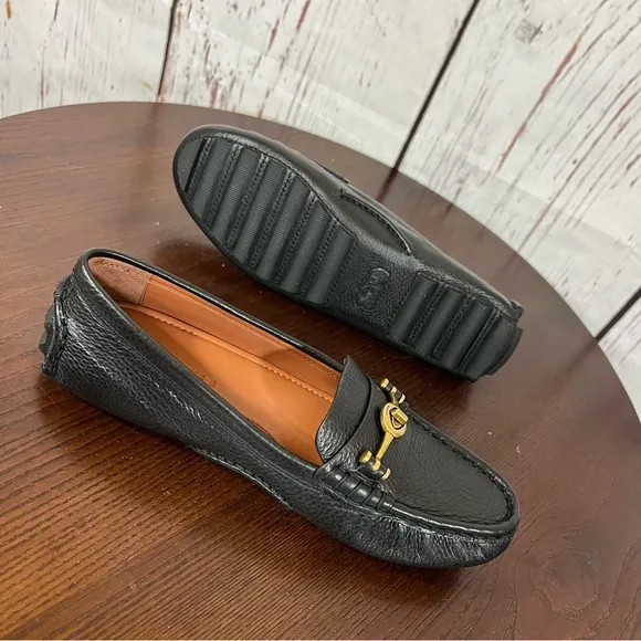 CROSBY DRIVER Black Grainy Leather Loafers Classic &amp; Comfortable size 7 NIB