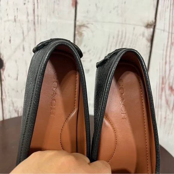 CROSBY DRIVER Black Grainy Leather Loafers Classic &amp; Comfortable size 7 NIB