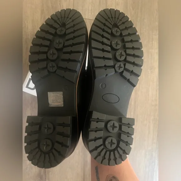 Cute preppy black loafers new with box