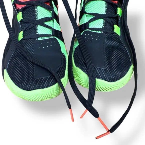 Dame 6 Adidas Men’s Size 8 Signal Green  Coral Black Mesh Basketball sneakers