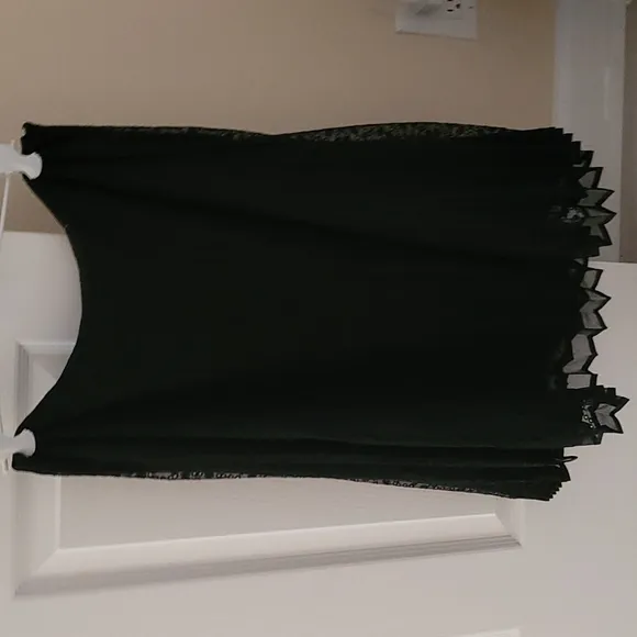 Dana Buchman NWT Black Eyelet Lace Mesh Overlay Skirt