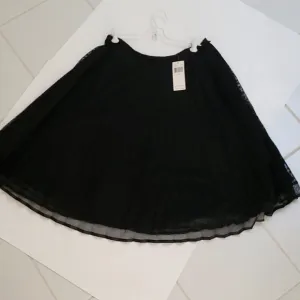 Dana Buchman NWT Black Eyelet Lace Mesh Overlay Skirt