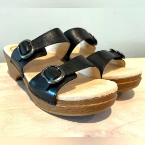 Dansco Sophie Slide Clog Sandals in Black Leather. Size 8.5/39  NWOB