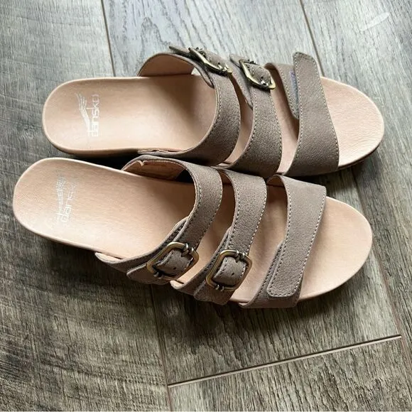 Dansko Allyson Textured Nubuck Leather Sandals in Stone Size 40 Slip On Slides