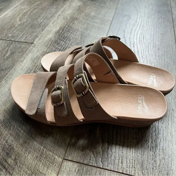 Dansko Allyson Textured Nubuck Leather Sandals in Stone Size 40 Slip On Slides