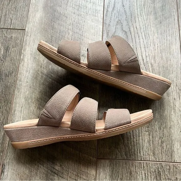 Dansko Allyson Textured Nubuck Leather Sandals in Stone Size 40 Slip On Slides