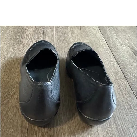 Dansko Black Debra Leather Slip On Loafers Size 39/ US 8.5-9