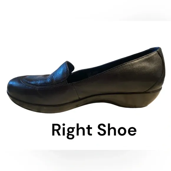 Dansko black leather loafers size 41 (USA 10.5- 11 as per Dansko website.