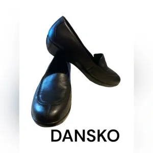 Dansko black leather loafers size 41 (USA 10.5- 11 as per Dansko website.