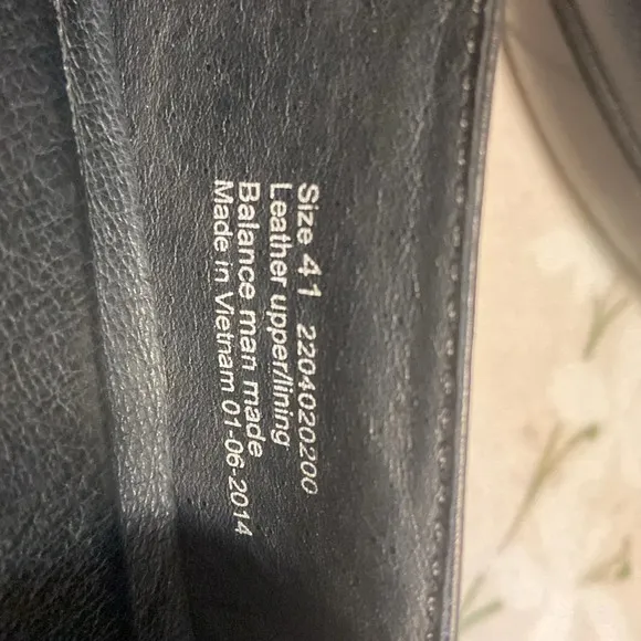 Dansko black leather loafers size 41 (USA 10.5- 11 as per Dansko website.