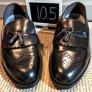 Dexter 10.5 NWOT black leather padded insole comfy tassel loafers