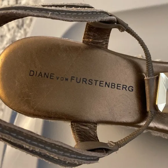Diane von Furstenberg DVF Bronze Espadrilles Sandal Wedge Block Heel 8.5