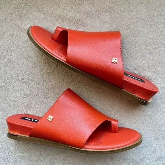 DKNY Daz Red Orange Leather Slide Sandals Women 9 M Toe Loop Casual Resort