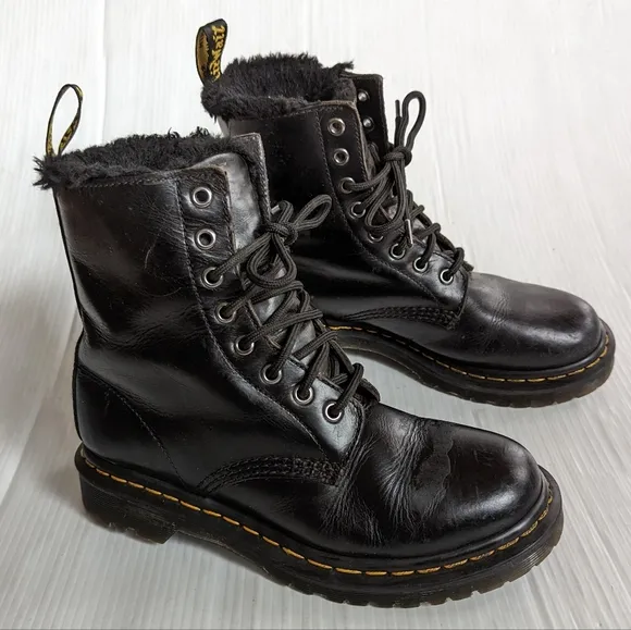DOC MARTENS 1460 Serena fur lined lace up black leather combat boots