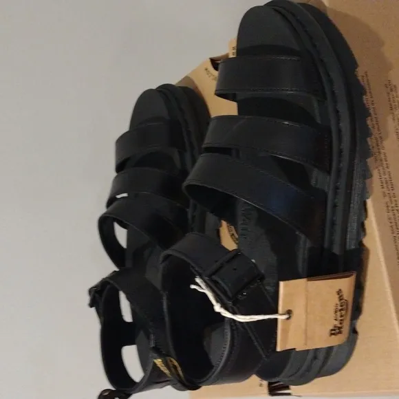 Doc Martens Leather Sandals Size Women 10 Men 8- Blaire Gladiator NWT in box