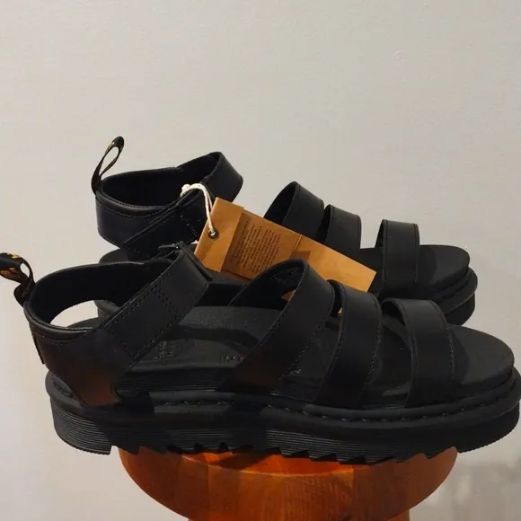 Doc Martens Leather Sandals Size Women 10 Men 8- Blaire Gladiator NWT in box