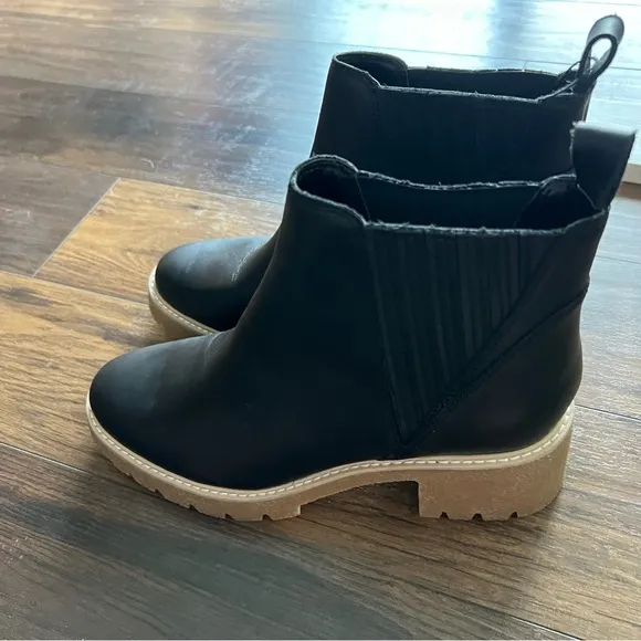 Dolce Vita Harte Leg Sole Boots NWOT
