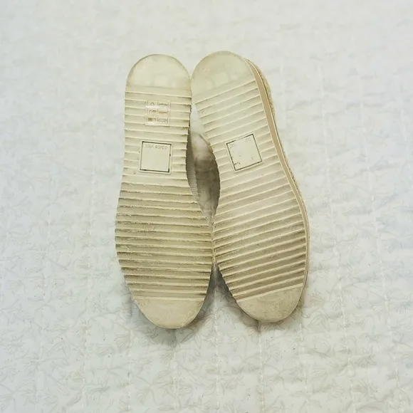 Dolce Vita Telah Sneakers Size: 9.5