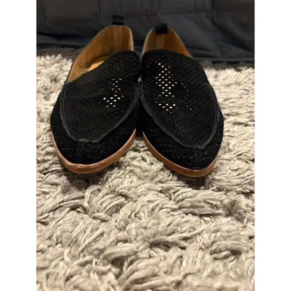 Dolce Vita Women's Black Suede Perforated Loafers Size 8.5