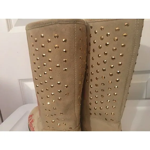 Don Ed Hardy Womens Boots Sz 5 Suede Fur Lined‎ Rose Graphics Studded Cream Tan