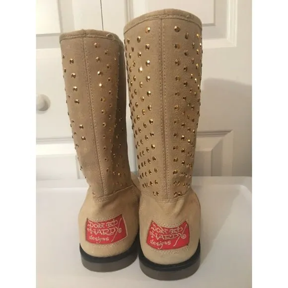 Don Ed Hardy Womens Boots Sz 5 Suede Fur Lined‎ Rose Graphics Studded Cream Tan