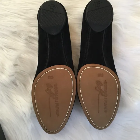 Donald J Pliner black flats