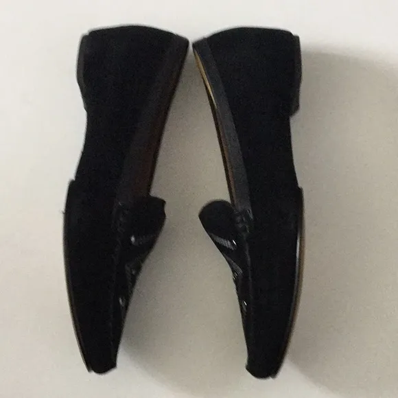 Donald J Pliner black flats