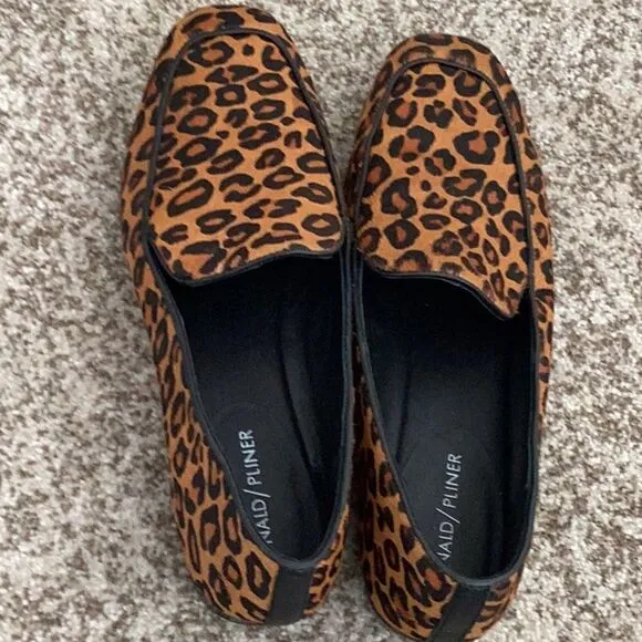 Donald J. Pliner Heddy Leopard Print Calf Hair Loafer 8