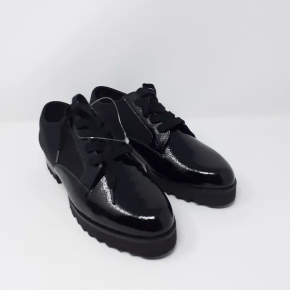 DONALD J. PLINER Lug Sole LaceUp Loafers Eleen NEW