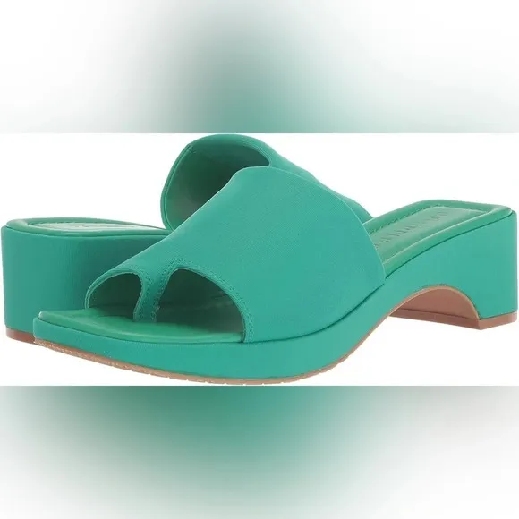 Donald Pliner 8 1/2 Rainey Green Stretchy Slides Slip On Effortless Toe Ring NWT