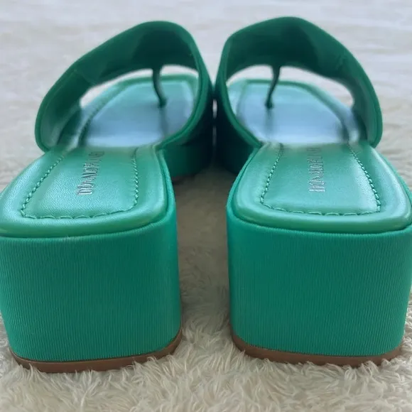 Donald Pliner 8 1/2 Rainey Green Stretchy Slides Slip On Effortless Toe Ring NWT