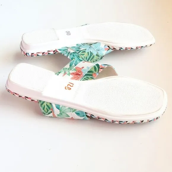Donald Pliner Floral &amp; Geometric Print Leather Slides Flip Flops Summer Shoes