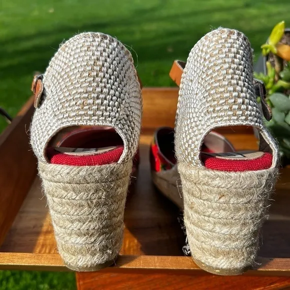 Dorking by Fluchos Red Leather Floral Ankle Strap Espadrilles | Size 39 | 9 NWOT