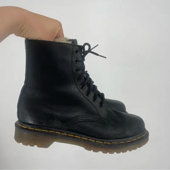 Dr. Doc Martens Serena Lined Womens Size 9 Soft Leather Combat Boots Black